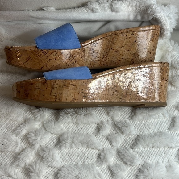 NEW ! Stuart Weitzman platform summer wedges - Picture 8 of 11
